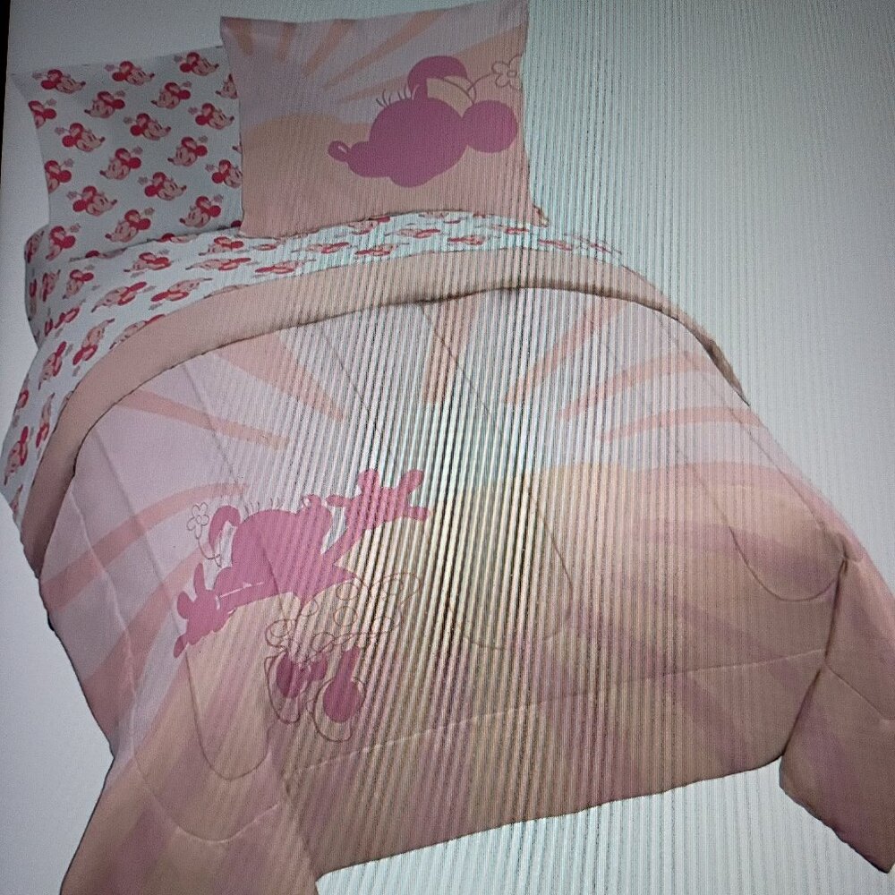 NWB/Disney Minnie Mouse Pink 7pc Queen Comforter Set